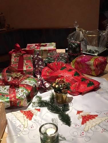 Feier - Wichteln 2.JPG